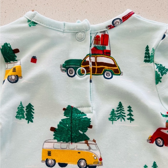 Angel Dear Christmas Trees on Cars Bamboo Gown Size 0-3 Months NWT - Picture 9 of 11